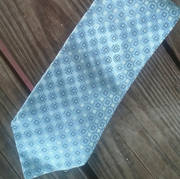 Tommy Hilfiger Geometric Print 100% Silk Tie - Picture 1 of 4